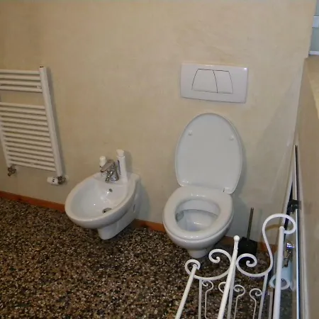 Апартаменты House Saragozza Centro